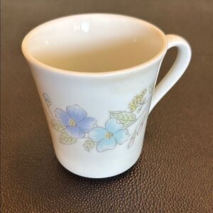 Corningware Pastel Bouquet Dogwood blossom  Coffee Mug 66-Y B7